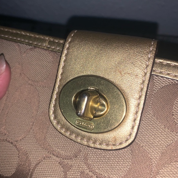 Coach Gold and Tan Signature Wallet - Picture 8 of 12